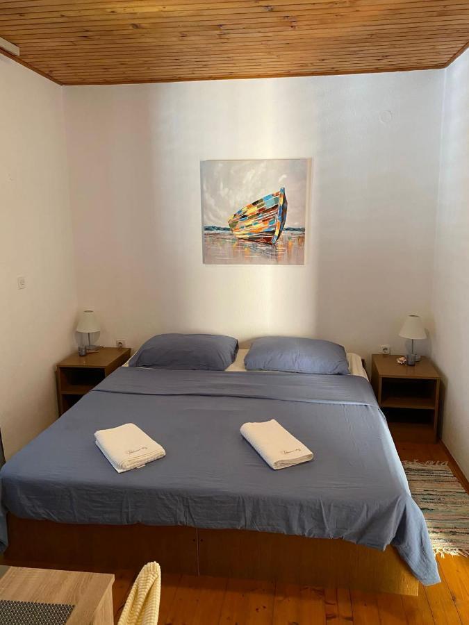 Apartmani Ines Marina Exterior foto