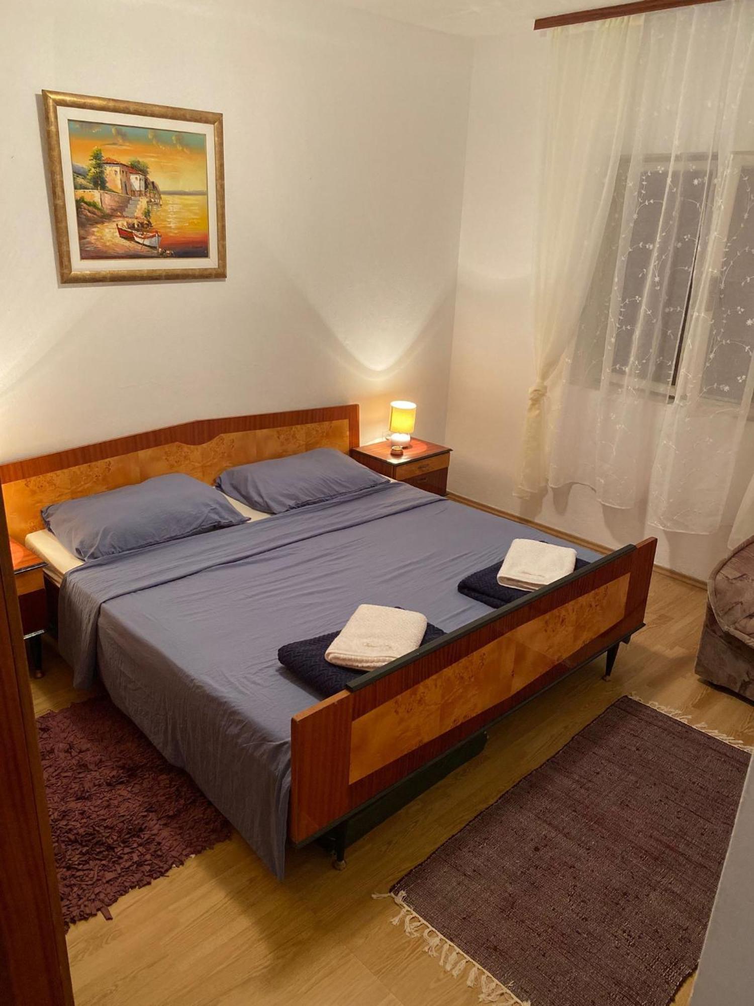 Apartmani Ines Marina Exterior foto